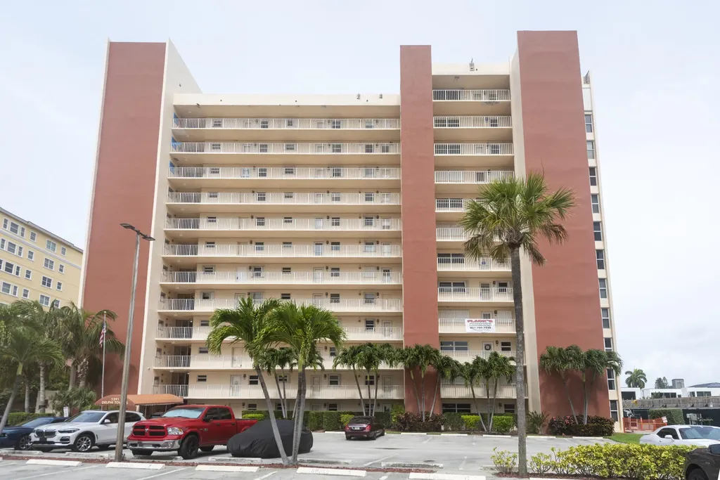 1391 S Ocean Boulevard Pompano Beach FL 33062