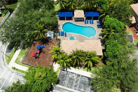8071 Murano Circle Palm Beach Gardens FL 33418
