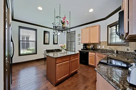 8071 Murano Circle Palm Beach Gardens FL 33418
