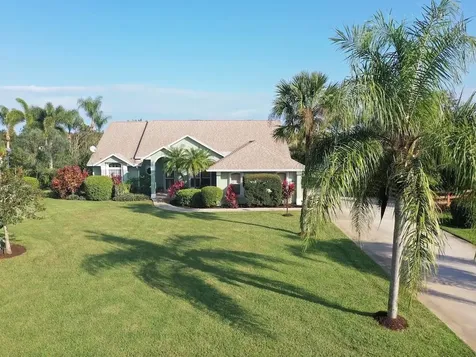 1517 Eagles Circle Sebastian FL 32958