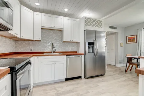 78 Saxony B Delray Beach FL 33446