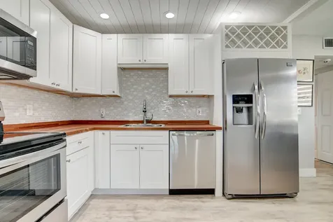 78 Saxony B Delray Beach FL 33446
