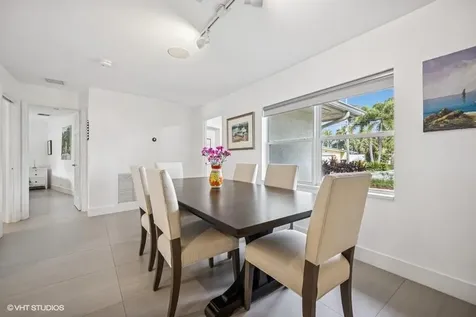 746 Sw 2nd Street Boca Raton FL 33486