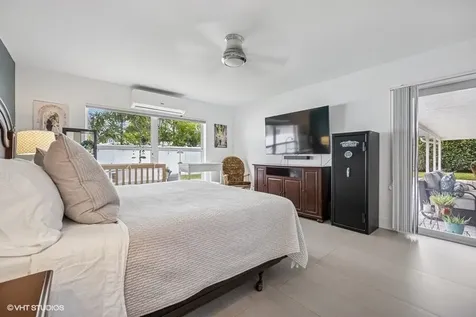 746 Sw 2nd Street Boca Raton FL 33486