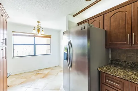 2704 Nw 104th Avenue Sunrise FL 33322