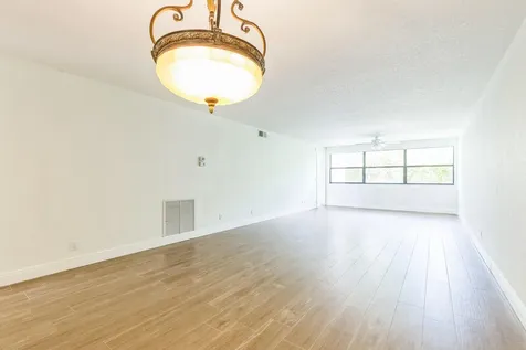 2704 Nw 104th Avenue Sunrise FL 33322
