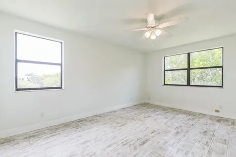2704 Nw 104th Avenue Sunrise FL 33322