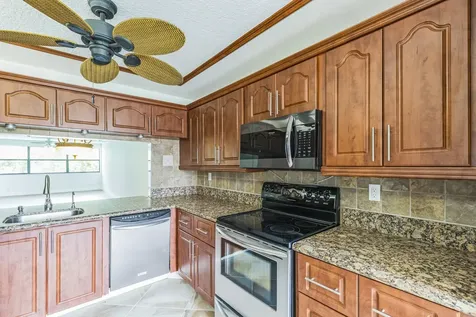 2704 Nw 104th Avenue Sunrise FL 33322