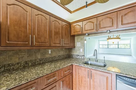 2704 Nw 104th Avenue Sunrise FL 33322