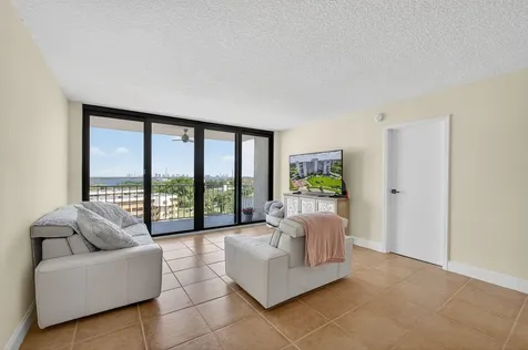336 Golfview Road North Palm Beach FL 33408