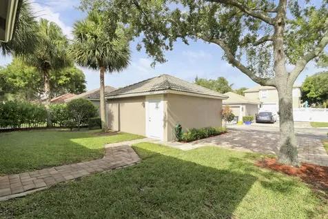 8217 Calterra Drive Palm Beach Gardens FL 33418
