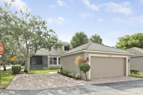 8217 Calterra Drive Palm Beach Gardens FL 33418