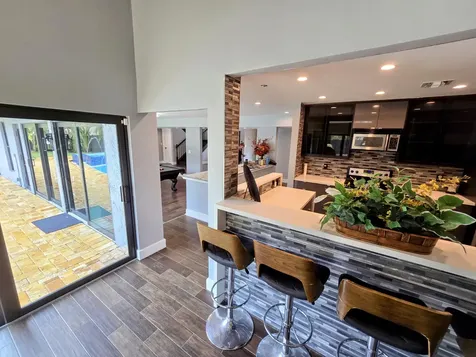 1401 Sw 54th Avenue Plantation FL 33317