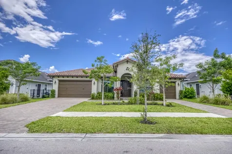 19077 Fly Rod Run The Acreage FL 33470