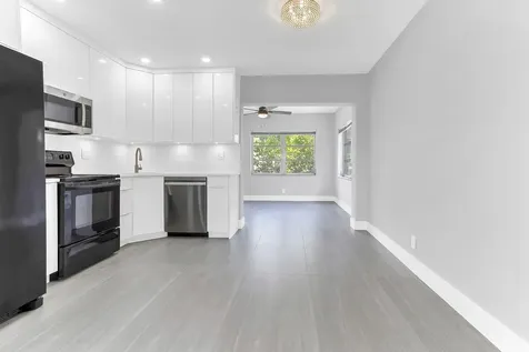 7609 Nw 70 Avenue Tamarac FL 33321