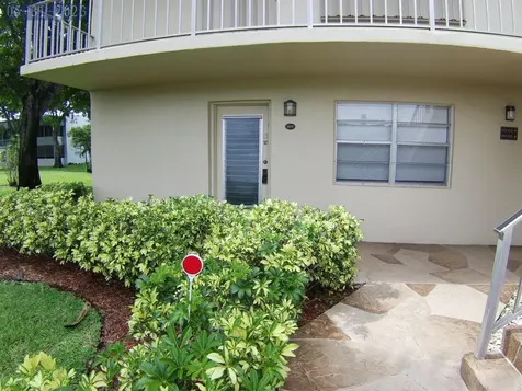 865 Flanders Delray Beach FL 33484