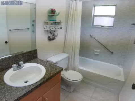 865 Flanders Delray Beach FL 33484