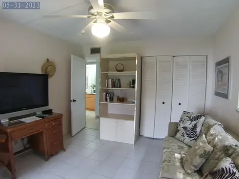 865 Flanders Delray Beach FL 33484