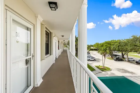 6073 Balboa Circle Boca Raton FL 33433