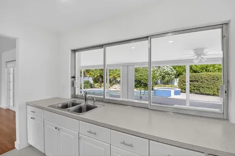 1345 Sw 9th Avenue Boca Raton FL 33486