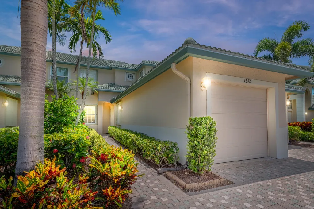 1573 Se Prestwick Lane Port Saint Lucie FL 34952