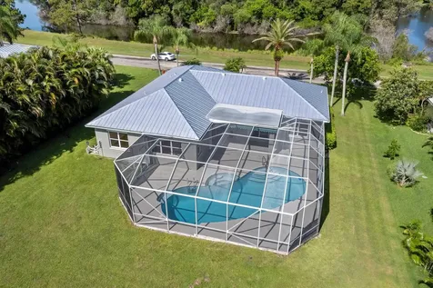 2781 Se Bluem Way Port Saint Lucie FL 34952