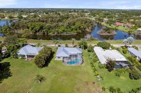 2781 Se Bluem Way Port Saint Lucie FL 34952