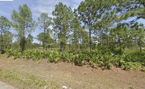 910 Dixie Avenue Lehigh Acres FL 33972