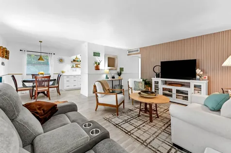 48 Waterford B Delray Beach FL 33446