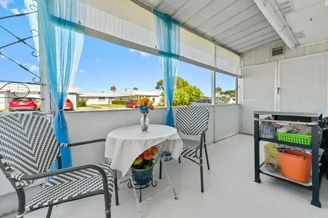 48 Waterford B Delray Beach FL 33446