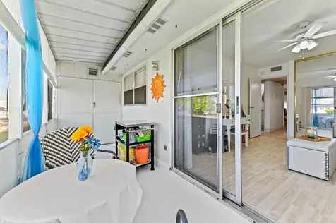 48 Waterford B Delray Beach FL 33446