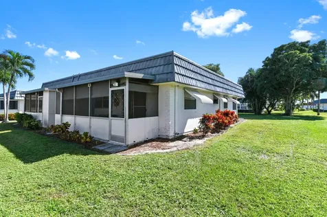 48 Waterford B Delray Beach FL 33446