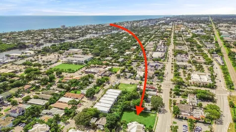 905 NE 6th Avenue Delray Beach FL 33483