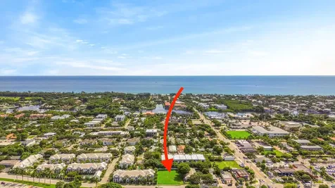 905 NE 6th Avenue Delray Beach FL 33483