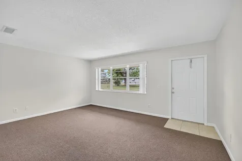 8585 Church Street Hobe Sound FL 33455