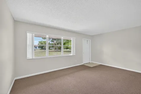 8585 Church Street Hobe Sound FL 33455