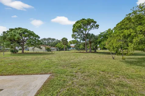 8585 Church Street Hobe Sound FL 33455