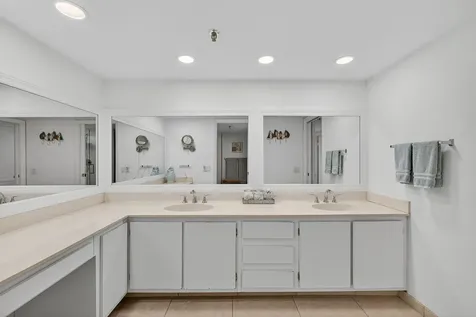 1300 S Highway A1a Jupiter FL 33477