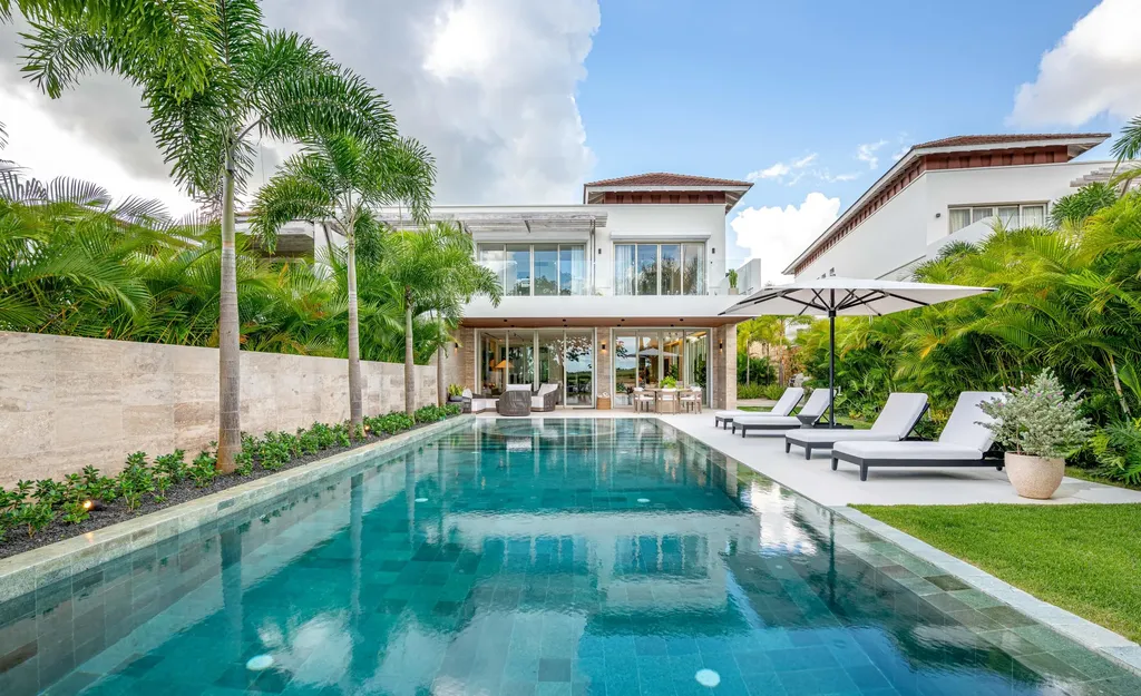 10 Los Altos Villa Casa de Campo DR 22000