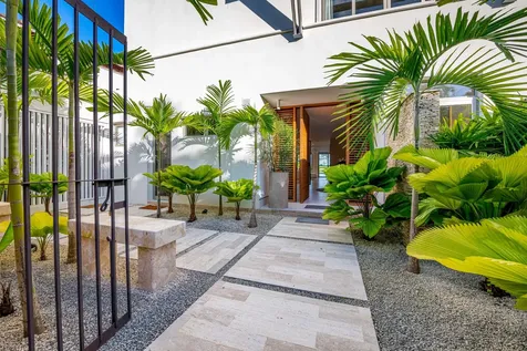 10 Los Altos Villa Casa de Campo DR 22000