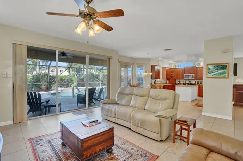 7541 Downwinds Lane Lake Worth FL 33467