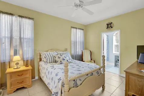 7541 Downwinds Lane Lake Worth FL 33467