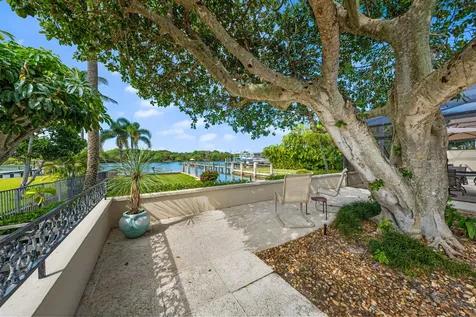 107 Lighthouse Drive Jupiter Inlet Colony FL 33469