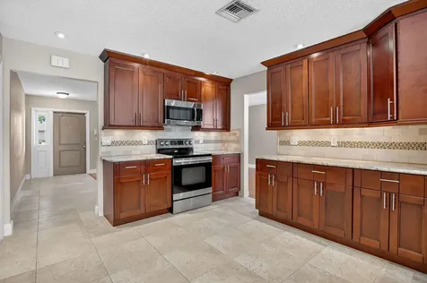 1273 Sw 25th Avenue Deerfield Beach FL 33442