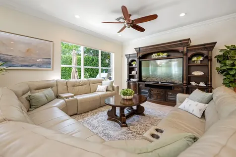 712 Ne 71st Street Boca Raton FL 33487