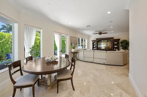 712 Ne 71st Street Boca Raton FL 33487