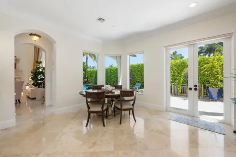 712 Ne 71st Street Boca Raton FL 33487