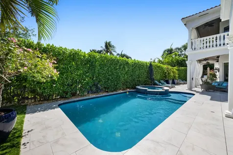 712 Ne 71st Street Boca Raton FL 33487