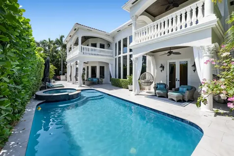 712 Ne 71st Street Boca Raton FL 33487