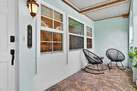 901 39th Court West Palm Beach FL 33407